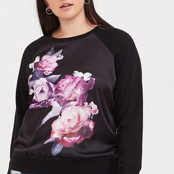 Torrid Black and Pink Floral Sweater with Cozy Knit Fabric size 0X - Picture 2 of 8